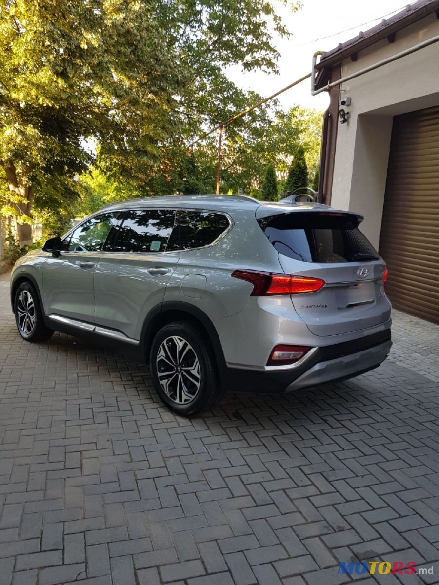 2018' Hyundai Santa Fe photo #1