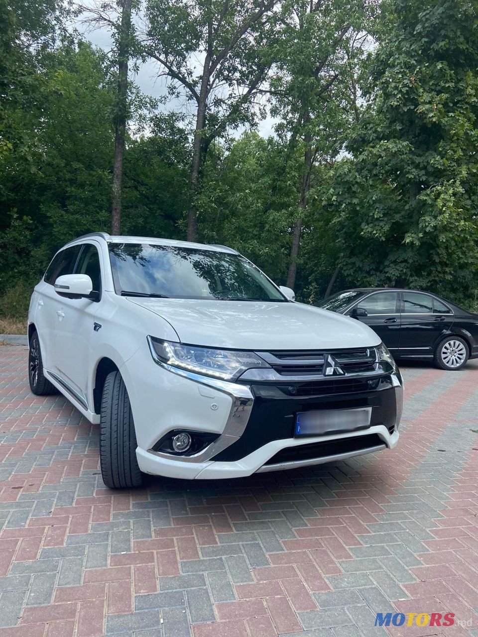 2015' Mitsubishi Outlander photo #4