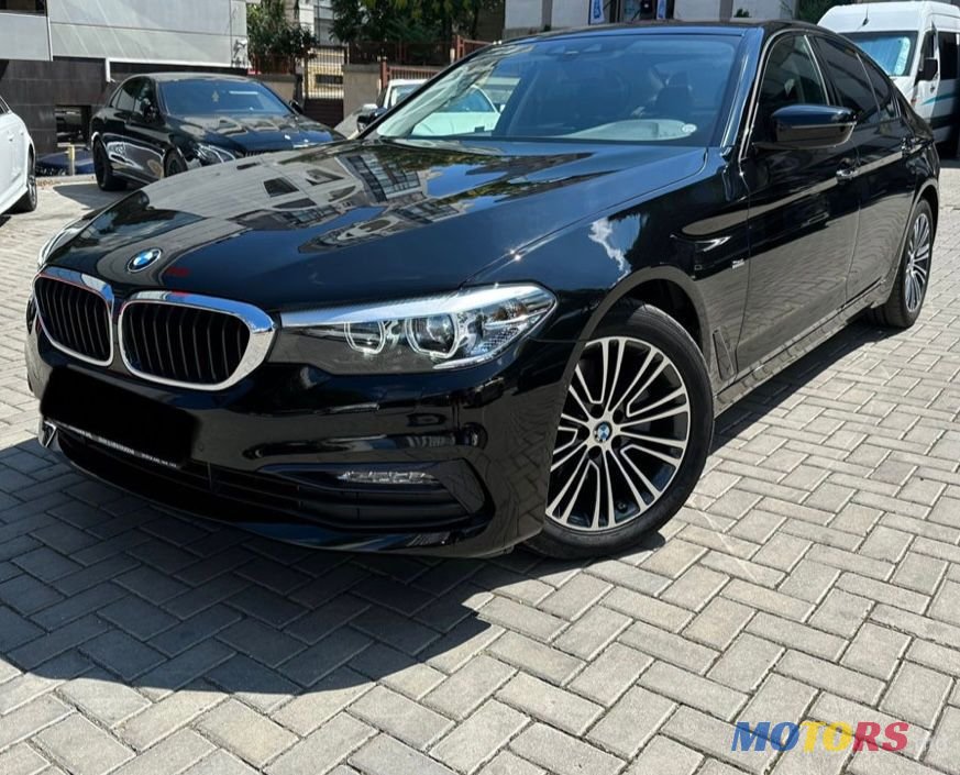 2018' BMW 5 Series photo #1