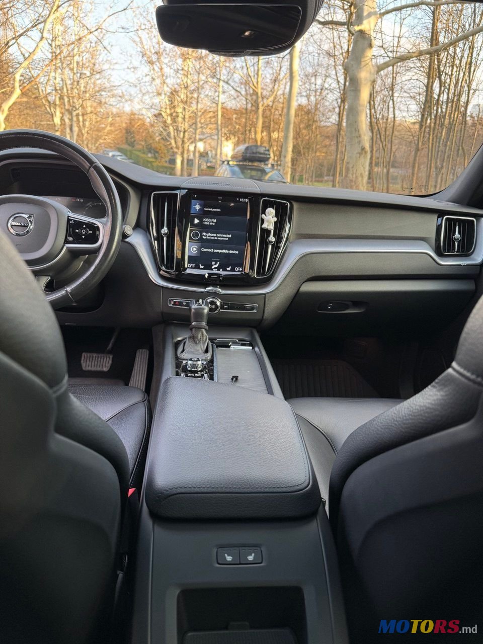 2020' Volvo XC60 photo #6