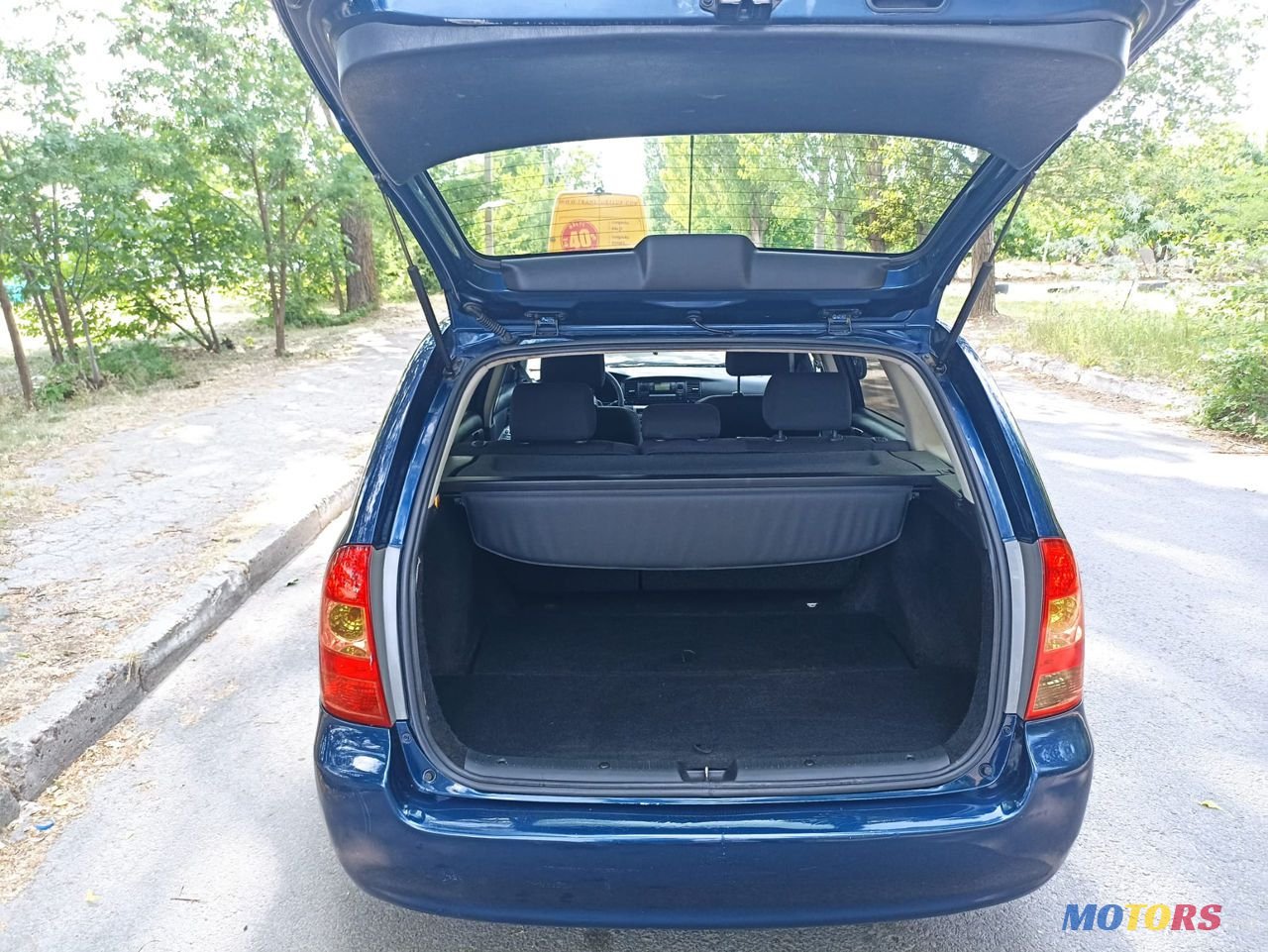 2005' Toyota Corolla photo #6