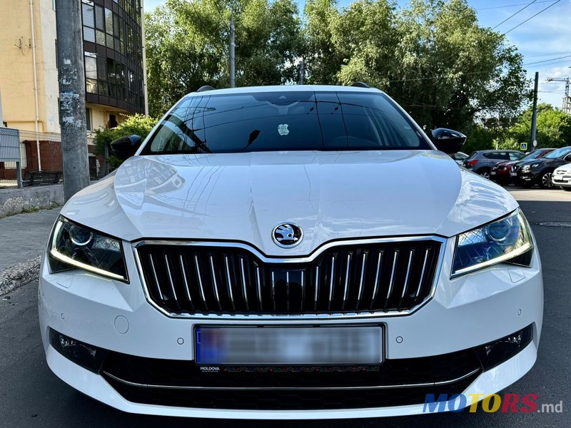 2018' Skoda Superb photo #3