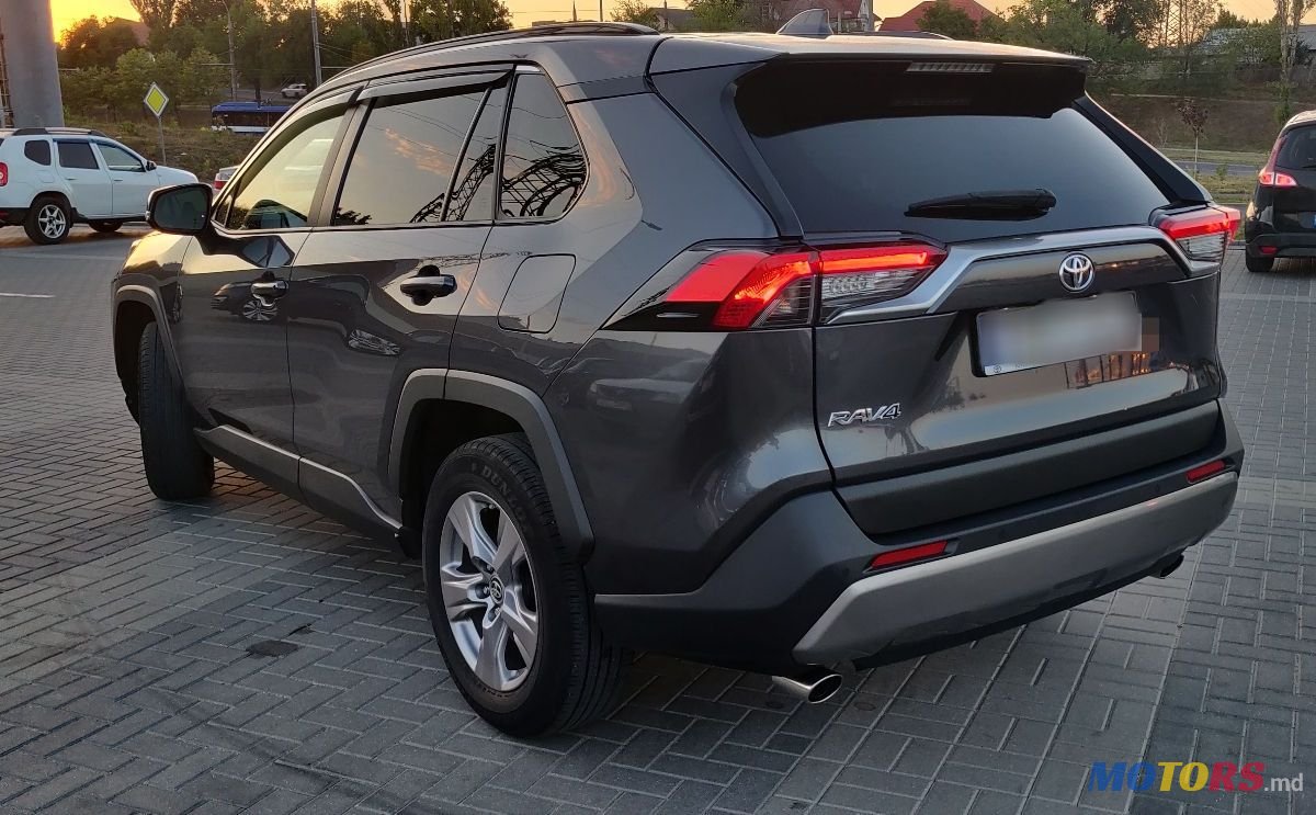 2022' Toyota RAV4 photo #3