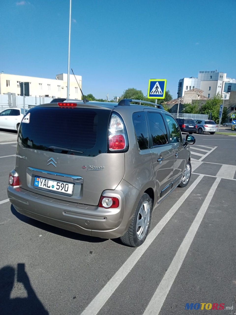 2009' Citroen C3 Picasso photo #3