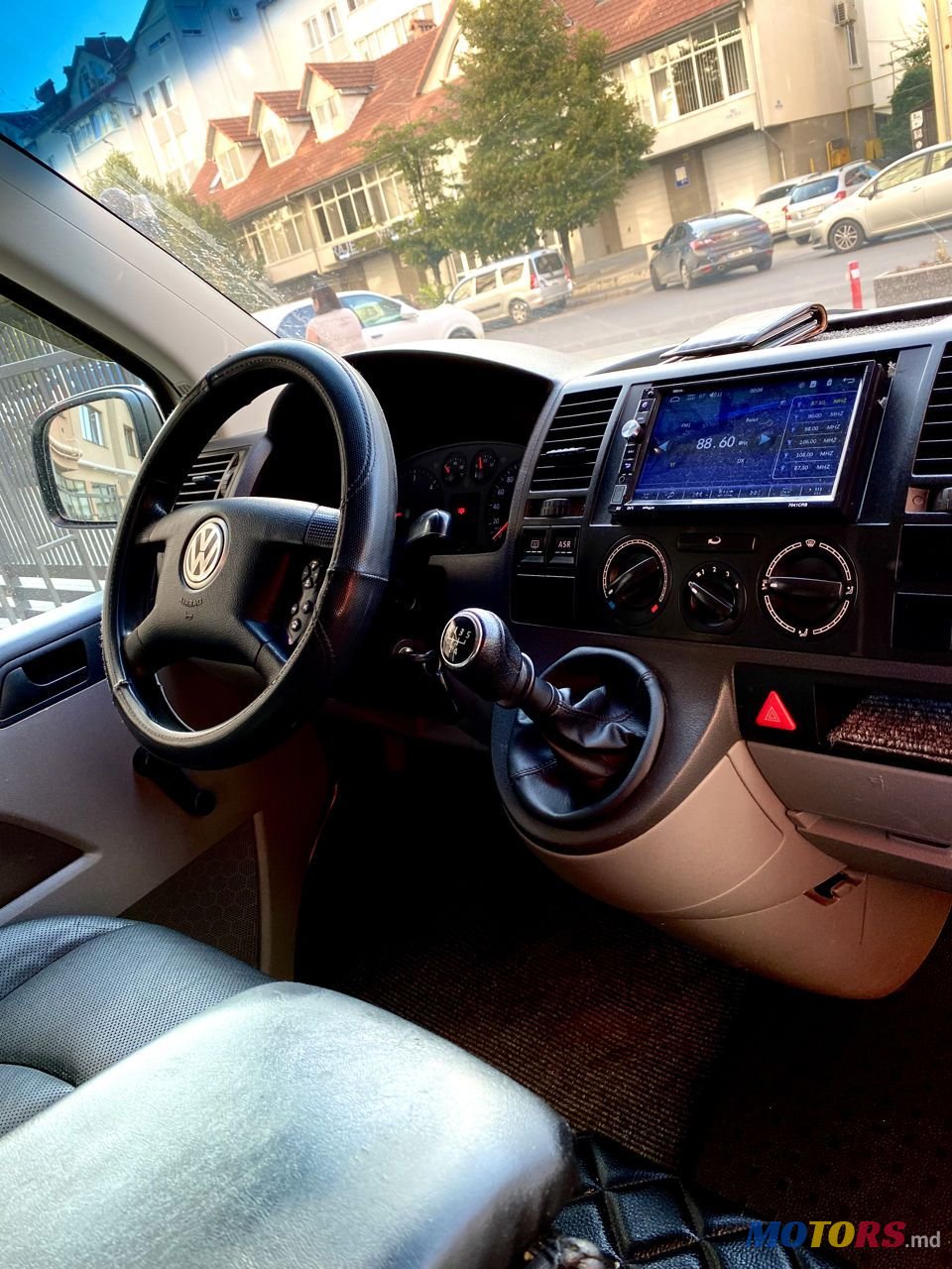 2005' Volkswagen Transporter photo #6