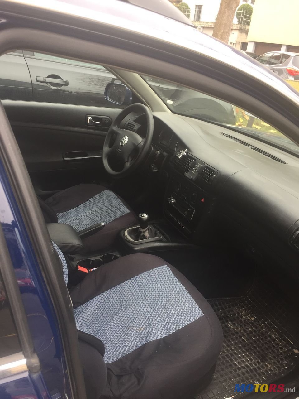 2003' Volkswagen Passat photo #4