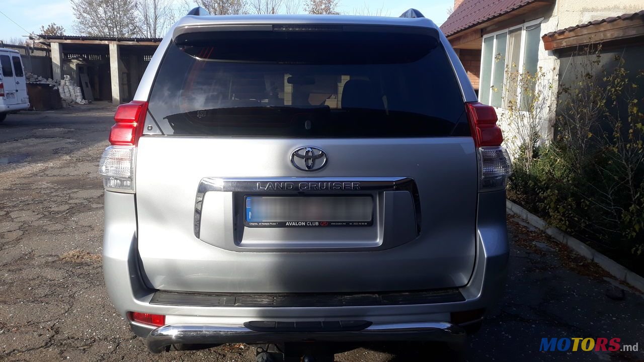 2013' Toyota Land Cruiser Prado photo #3