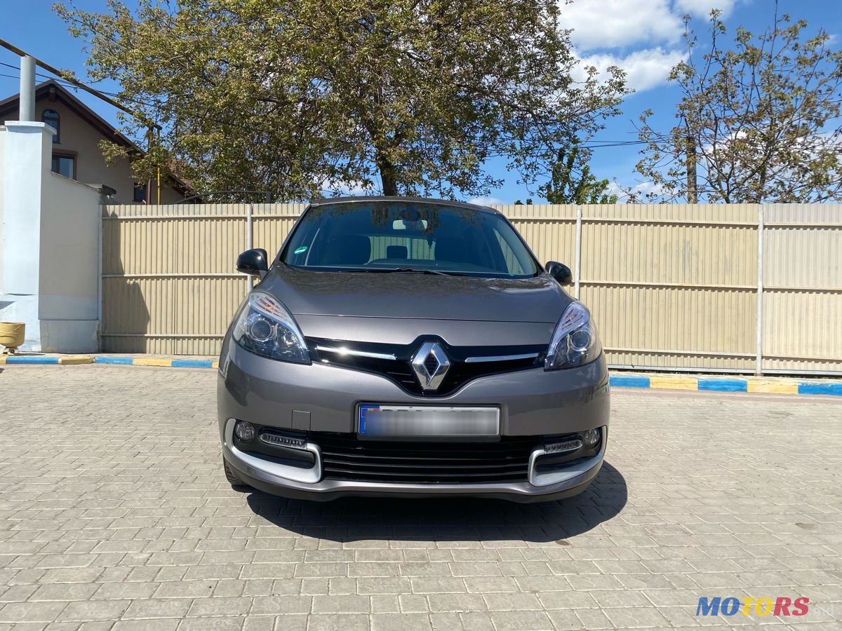 2015' Renault Scenic photo #1