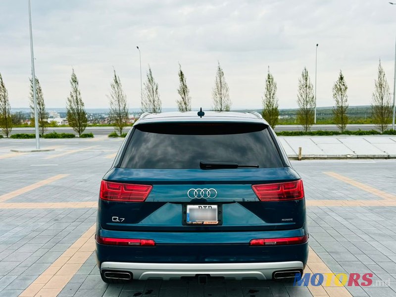 2018' Audi Q7 photo #2