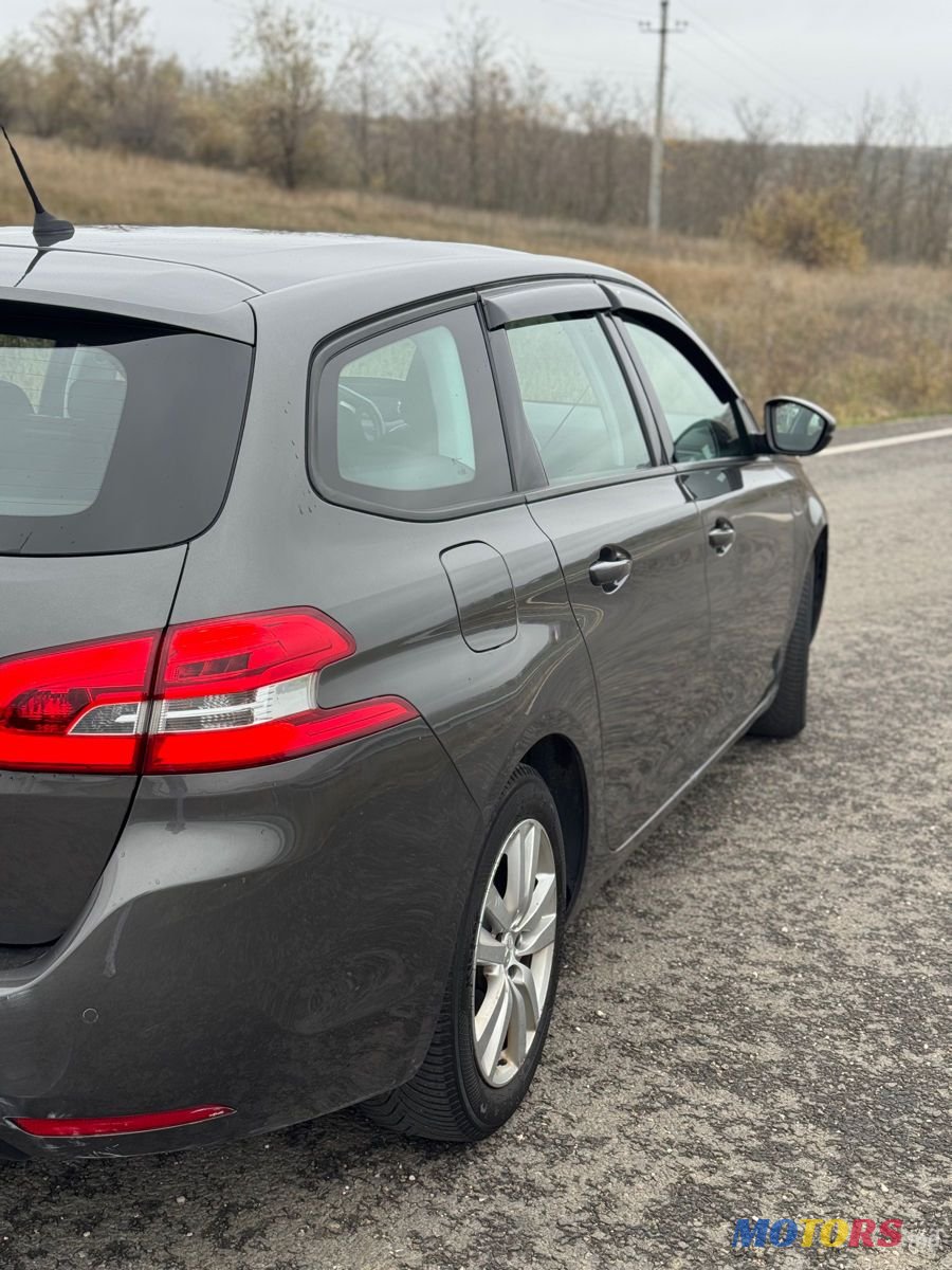 2020' Peugeot 308 photo #6