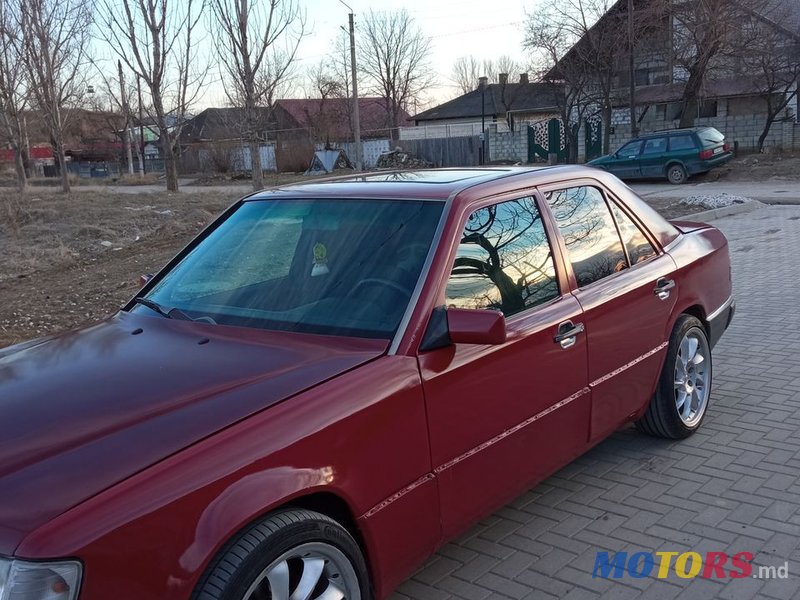 1992' Mercedes-Benz Series W124 photo #2