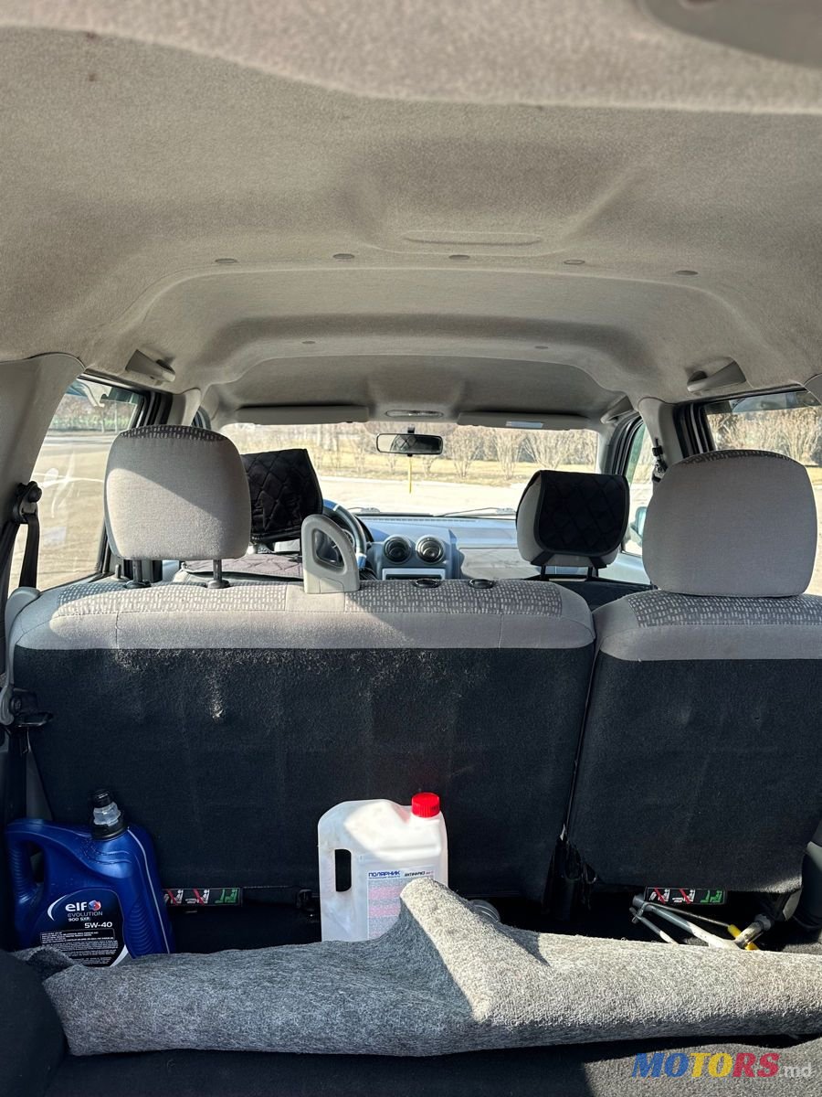 2008' Dacia Logan Mcv photo #6