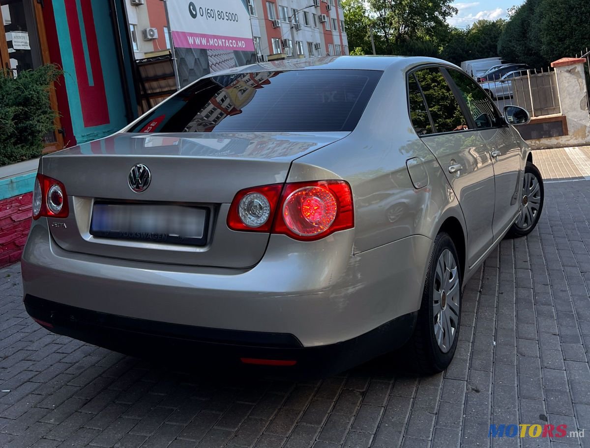 2007' Volkswagen Jetta photo #2