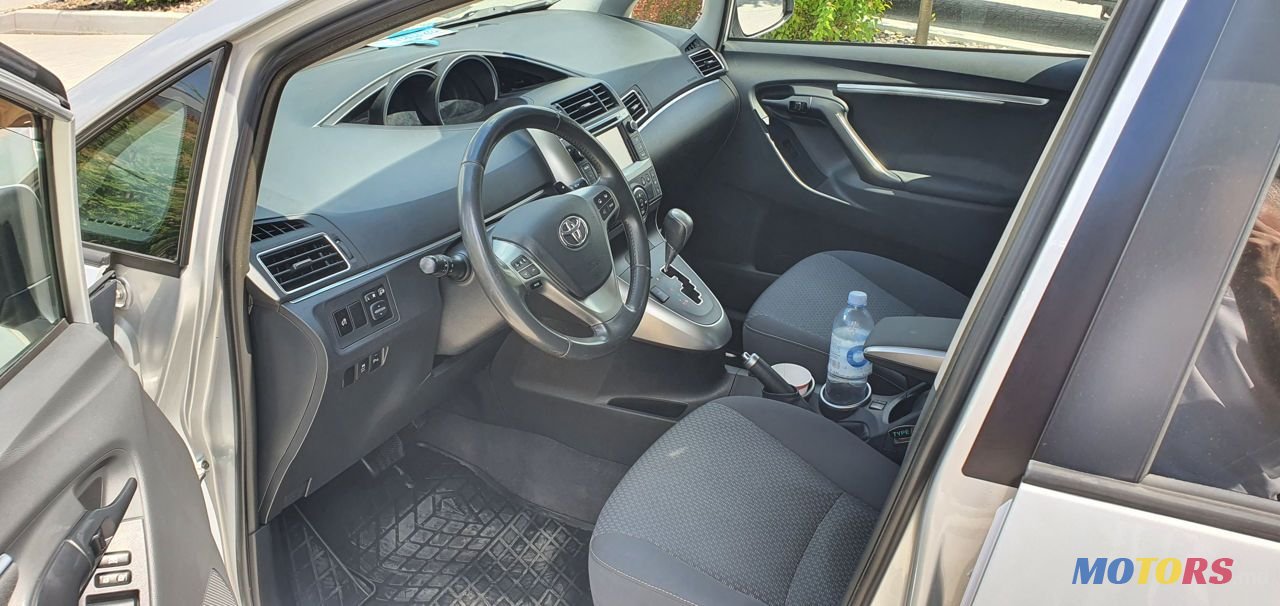 2014' Toyota Verso photo #6