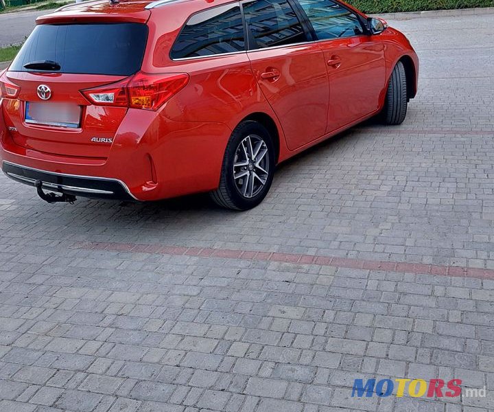 2015' Toyota Auris photo #4