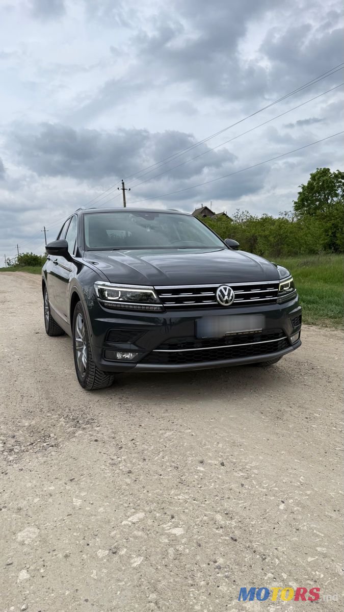 2018' Volkswagen Tiguan photo #1