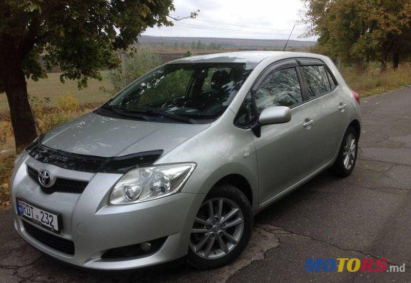 2009' Toyota Auris photo #1