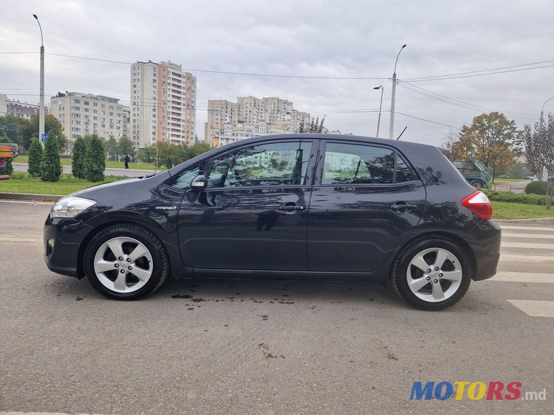 2010' Toyota Auris photo #5