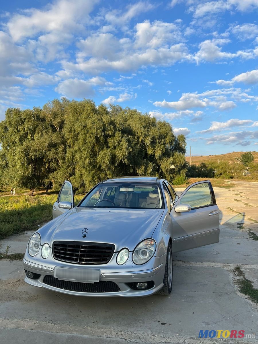 2003' Mercedes-Benz E-Class photo #1
