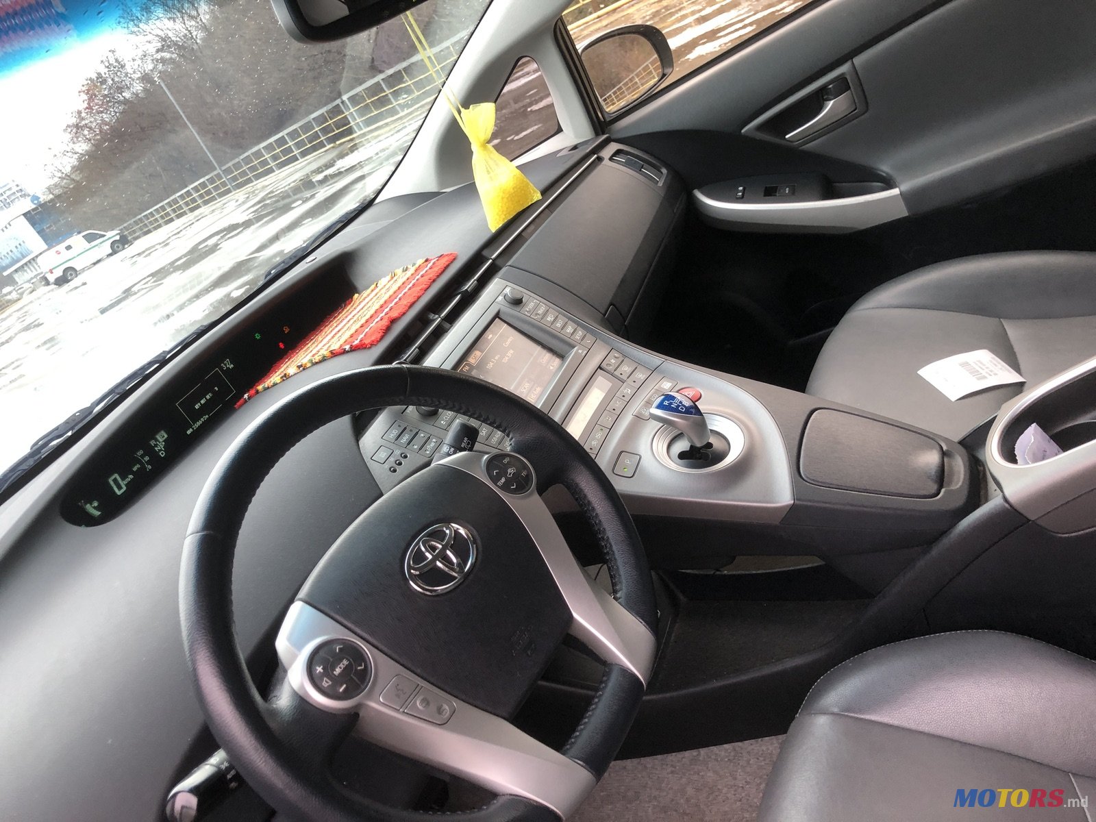 2014' Toyota Prius photo #6