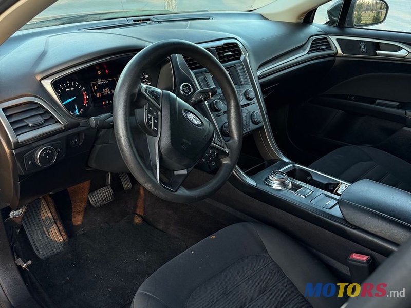 2017' Ford Fusion photo #5
