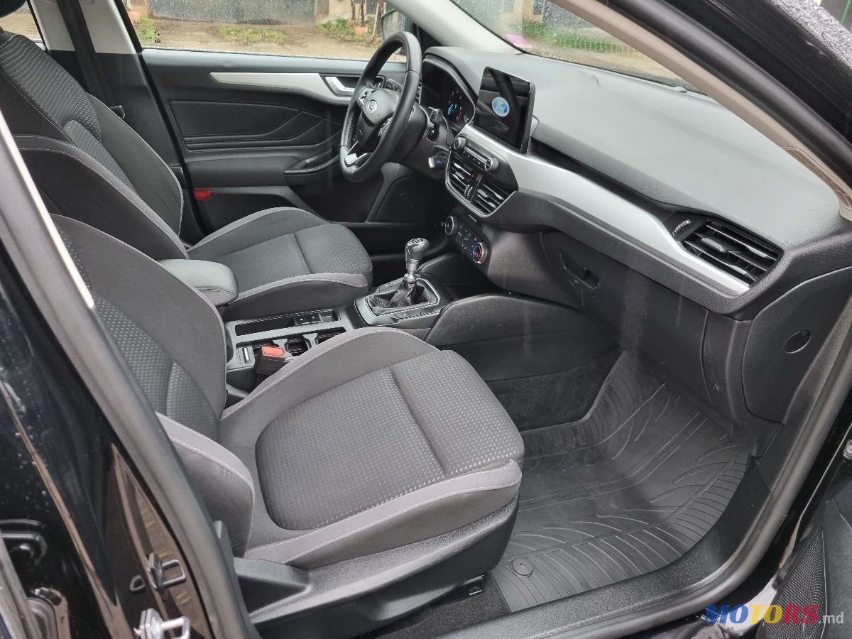2019' Ford Focus photo #5
