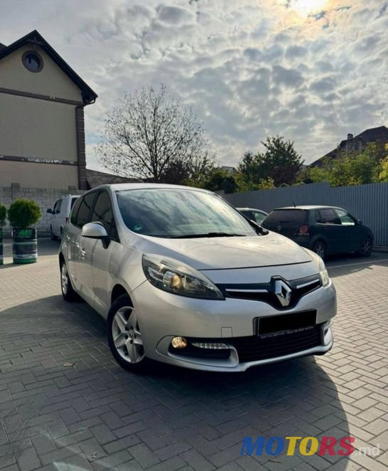 2014' Renault Grand Scenic photo #2
