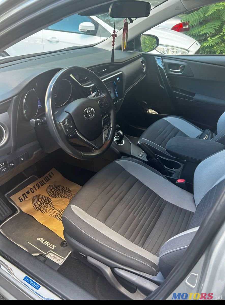 2019' Toyota Auris photo #6