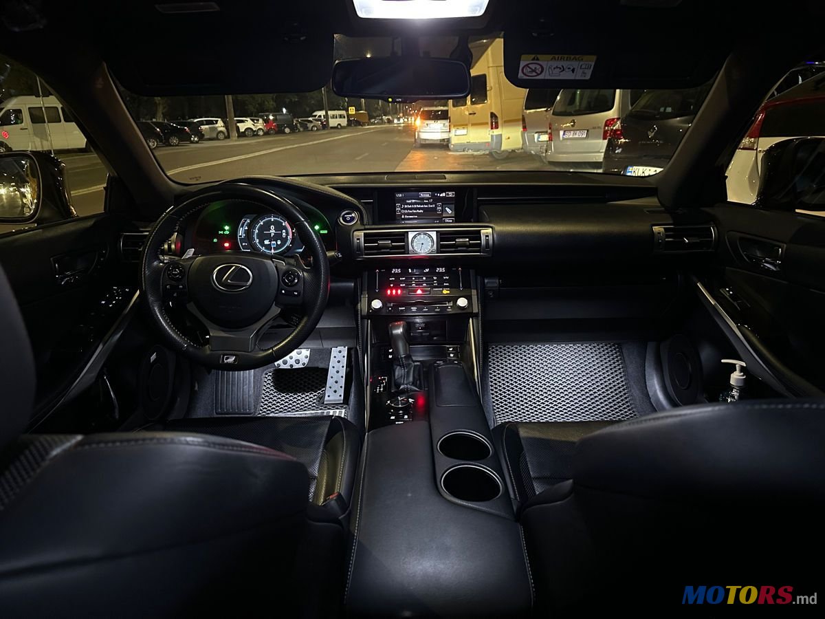 2013' Lexus Is Series photo #3