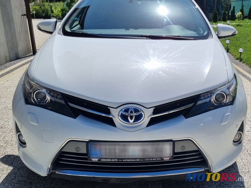 2015' Toyota Auris photo #1