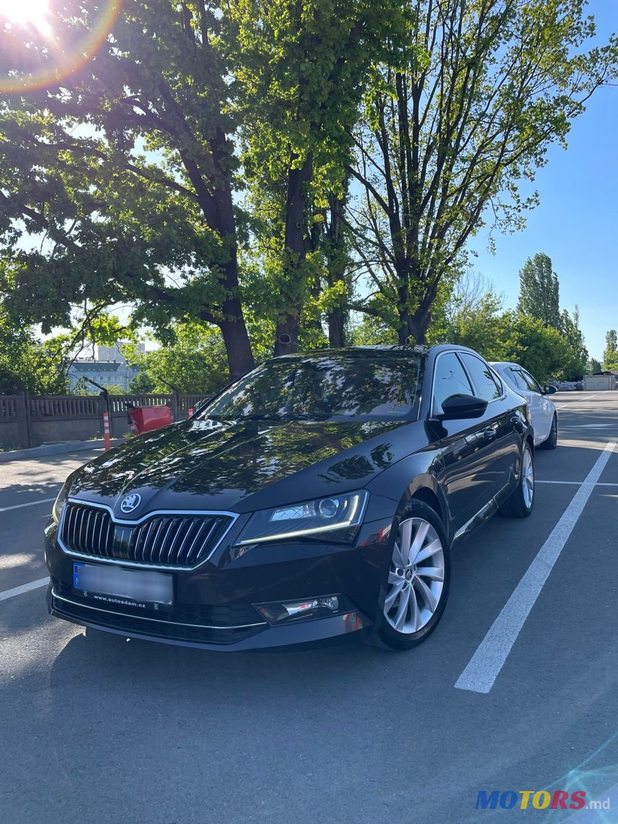 2016' Skoda Superb photo #2