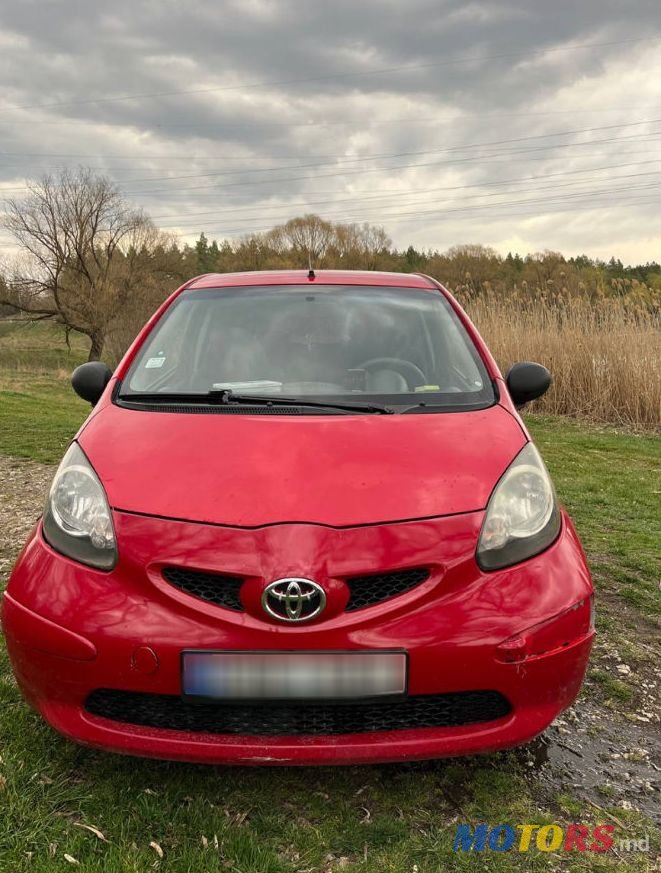 2006' Toyota Aygo photo #1