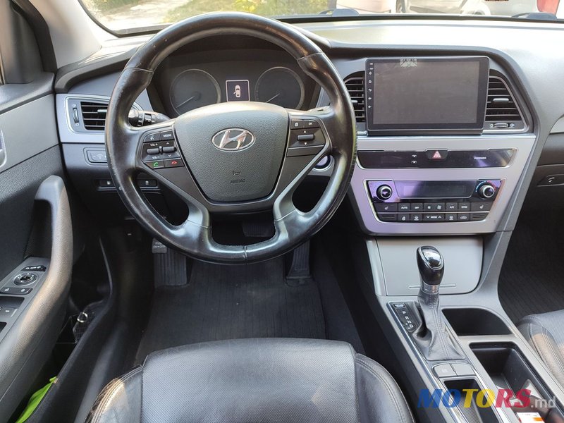 2015' Hyundai Sonata photo #5