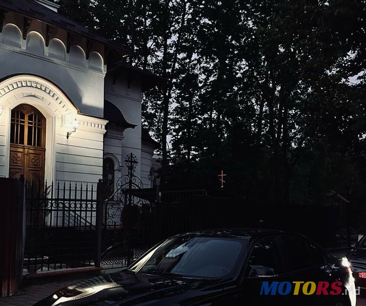 2017' BMW 3 Series photo #2