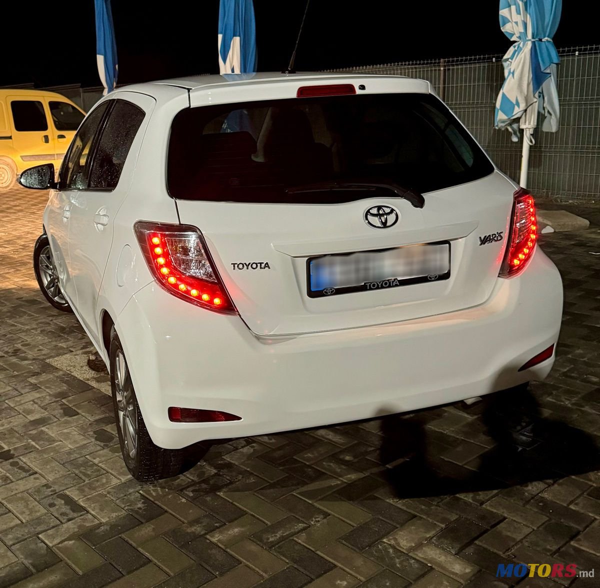 2014' Toyota Yaris photo #4