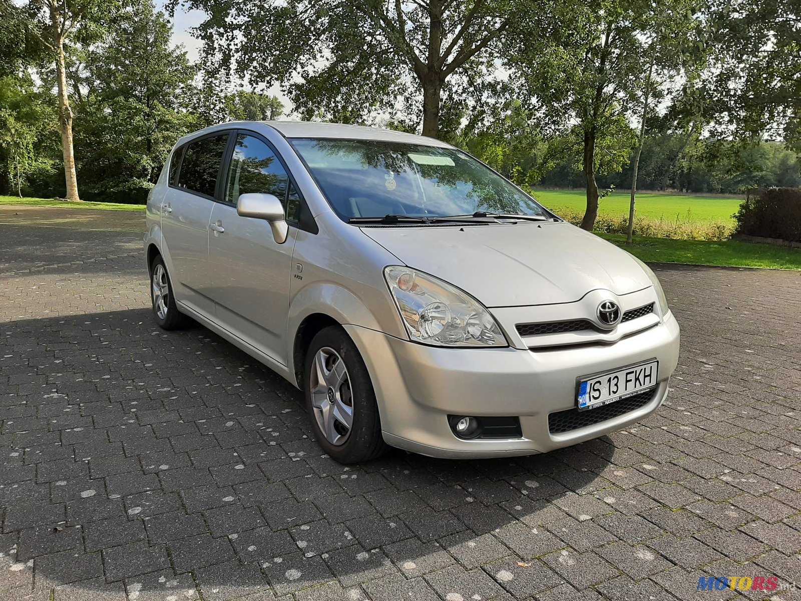 2004' Toyota Corolla Verso photo #4