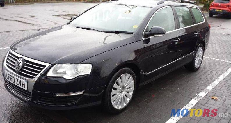 2010' Volkswagen Passat photo #1