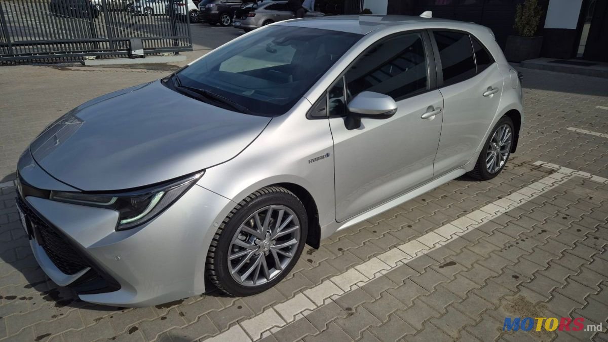 2019' Toyota Corolla photo #2