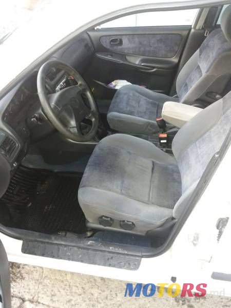 2000' Mazda 626 photo #5