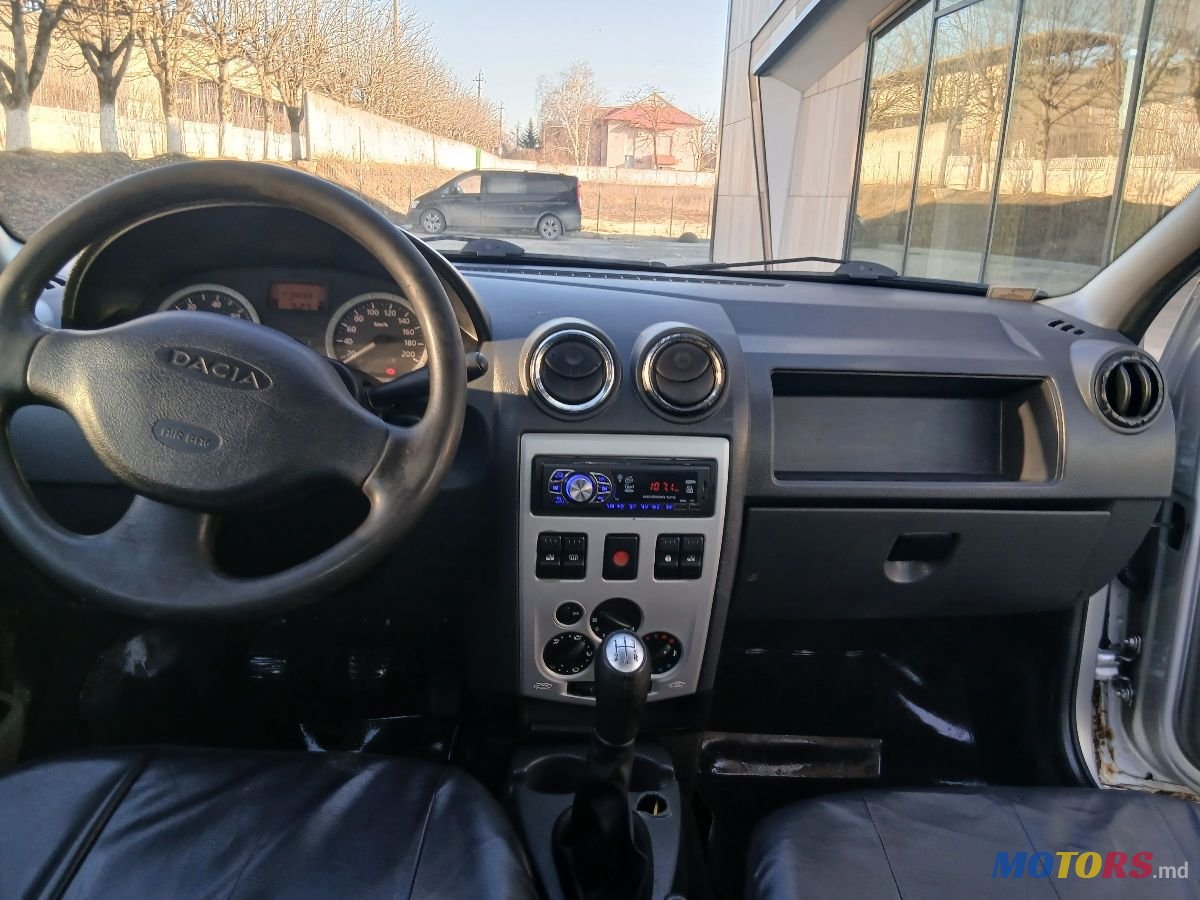 2007' Dacia Logan photo #5