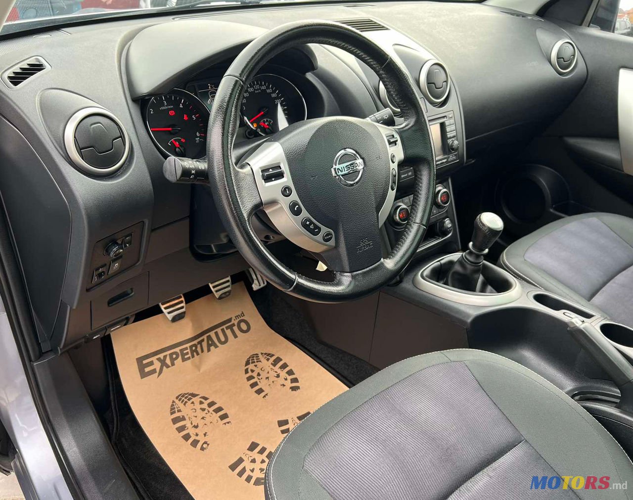 2013' Nissan Qashqai+2 photo #7