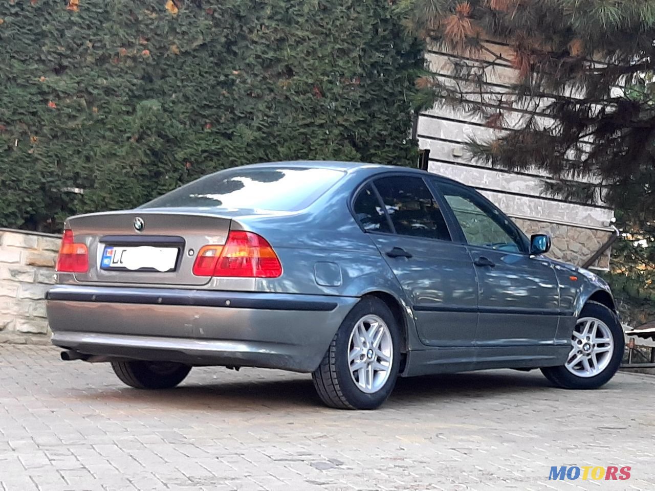 2004' BMW 3 Series photo #2