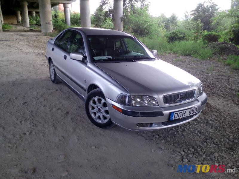 2001' Volvo S40 photo #1
