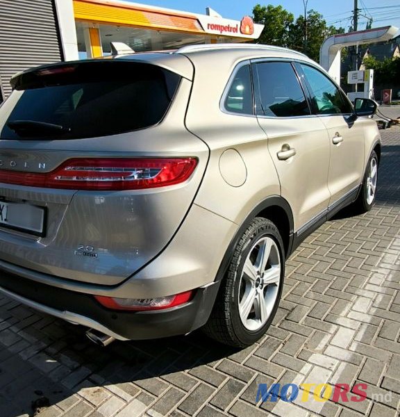 2015' Lincoln MKC photo #3