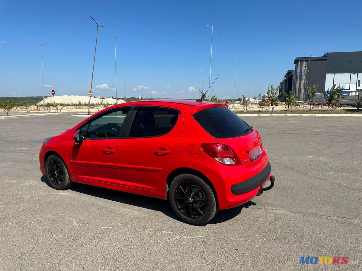 2009' Peugeot 207 photo #6