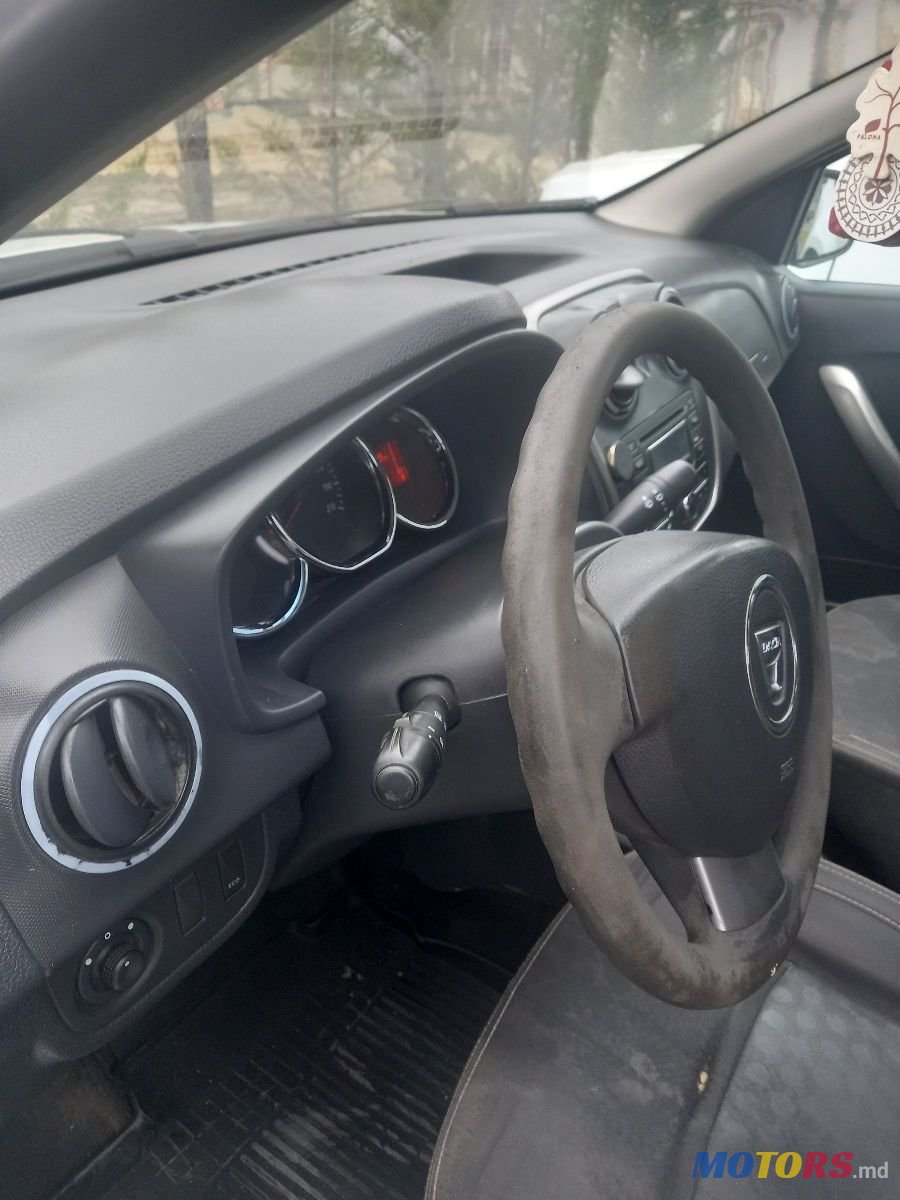 2013' Dacia Logan photo #4