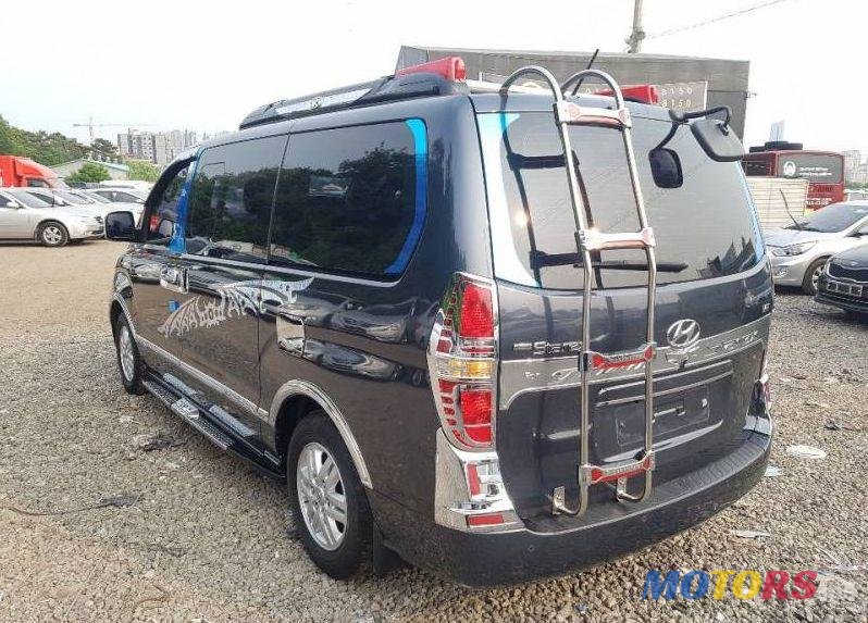 2015' Hyundai H-1 photo #1