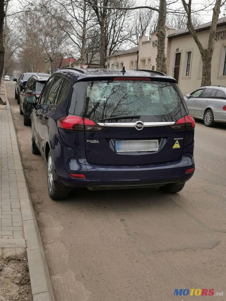 2013' Opel Zafira photo #4