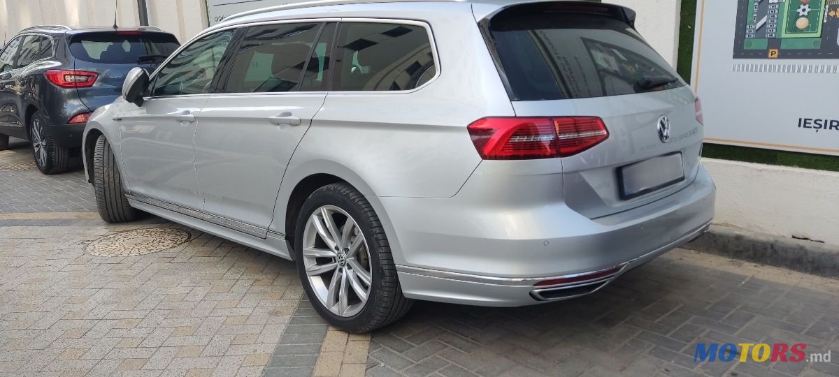 2018' Volkswagen Passat photo #5