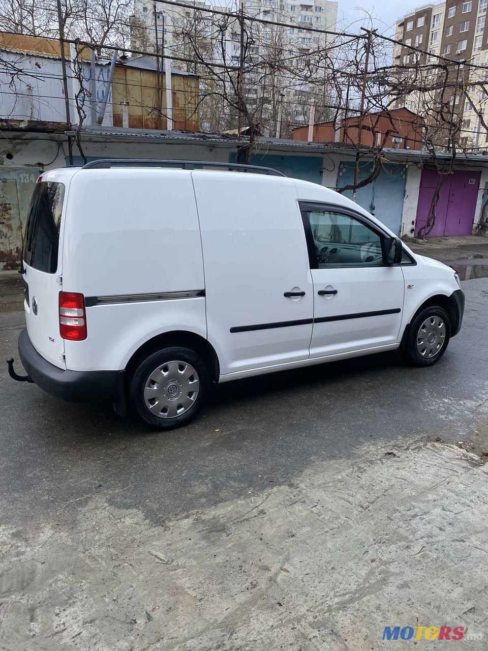 2015' Volkswagen Caddy photo #1